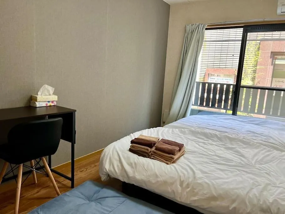 Apartment Fuji Flat 新大久保駅から徒歩20秒 新宿駅も徒歩15分 有名レストラン多数 歌舞伎町も歩いて行けます Tokyo